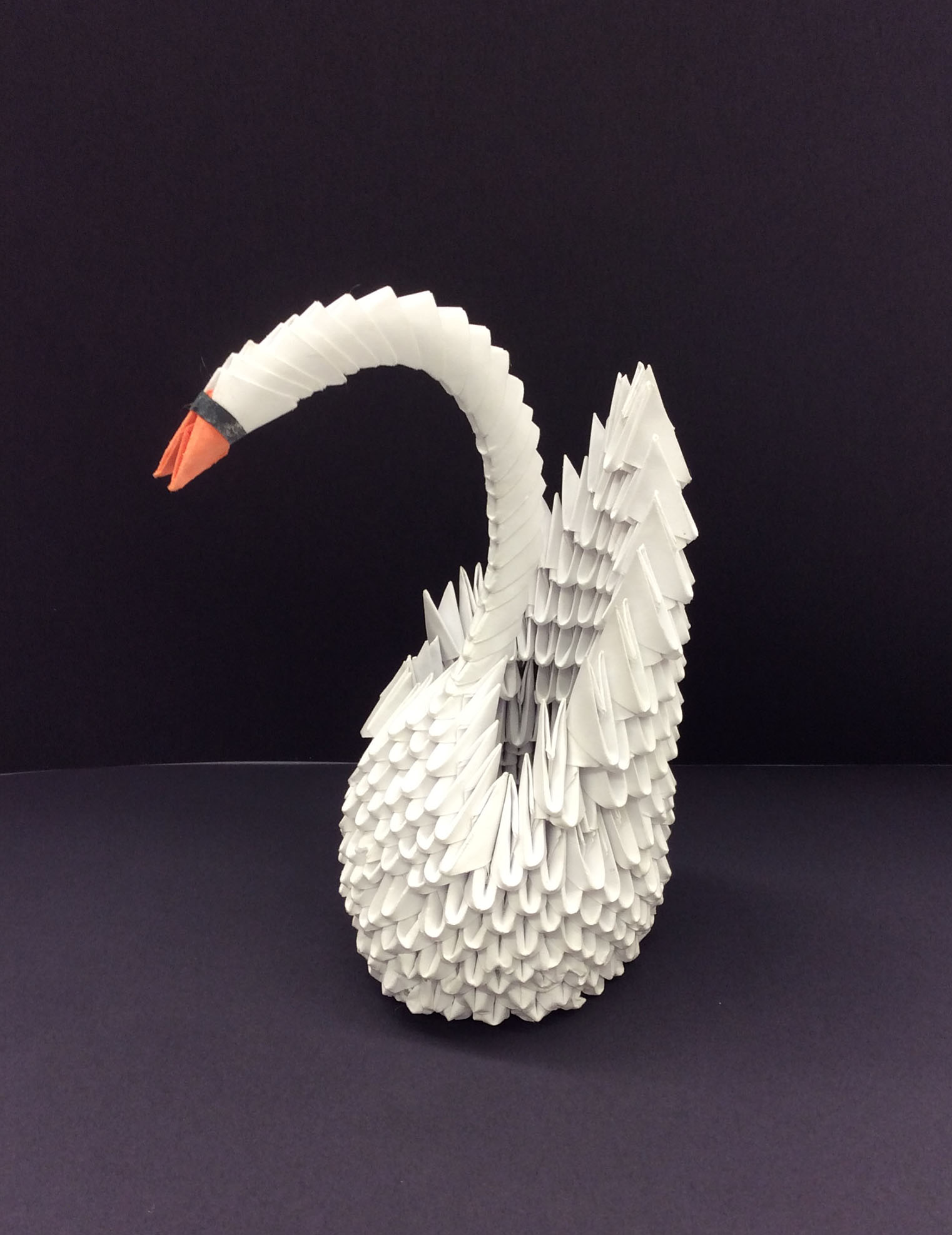 sculpture-swan